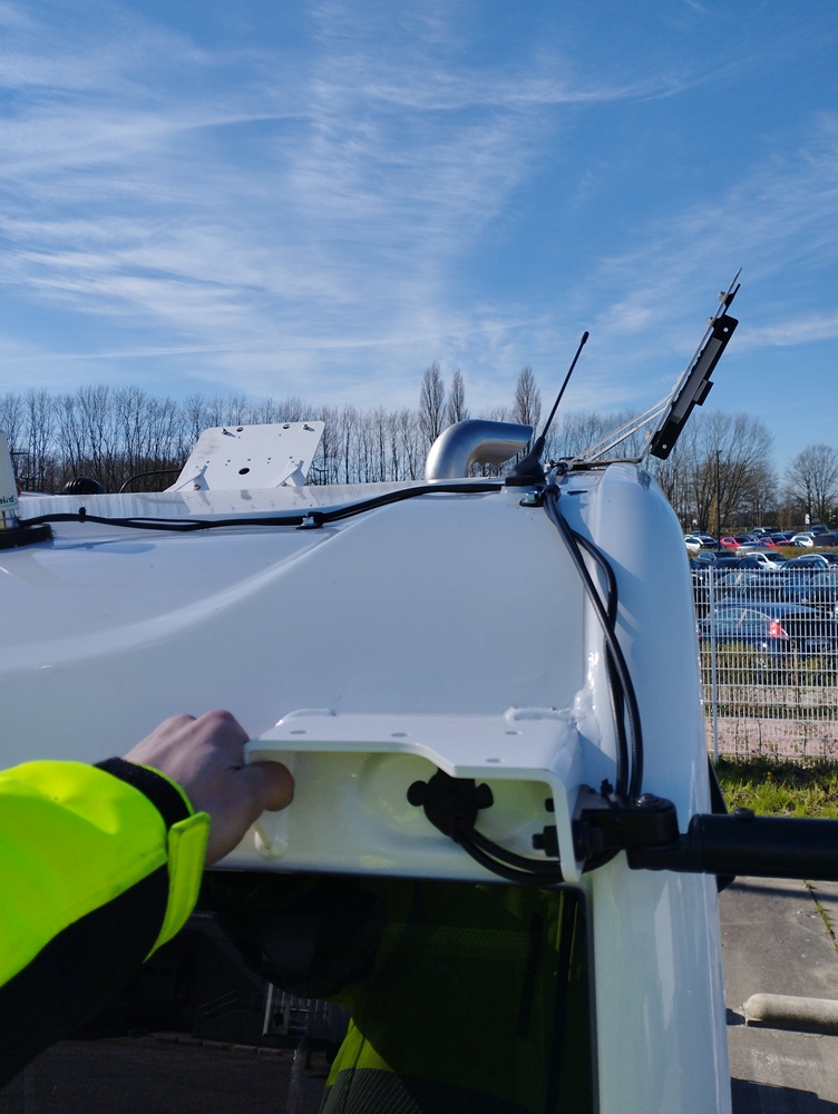 Example of a high-quality, clean hardware installation representing complete service